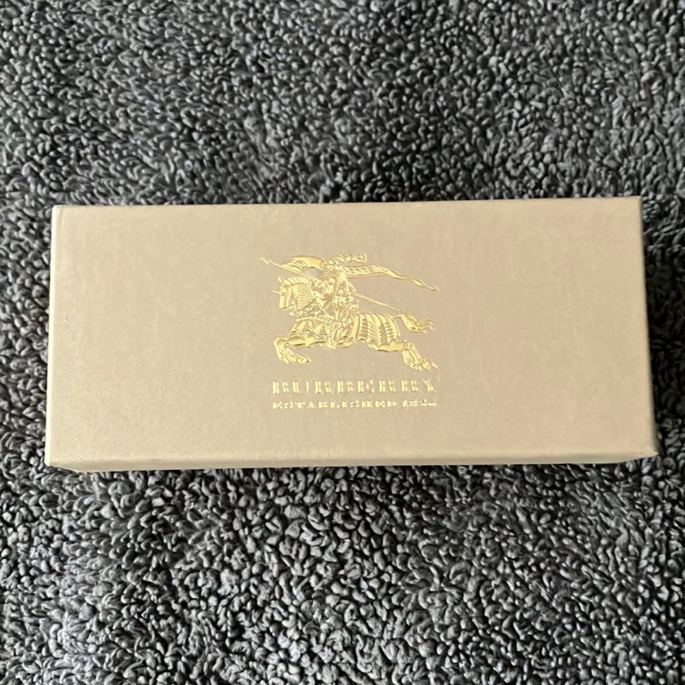 Small Burberry Box